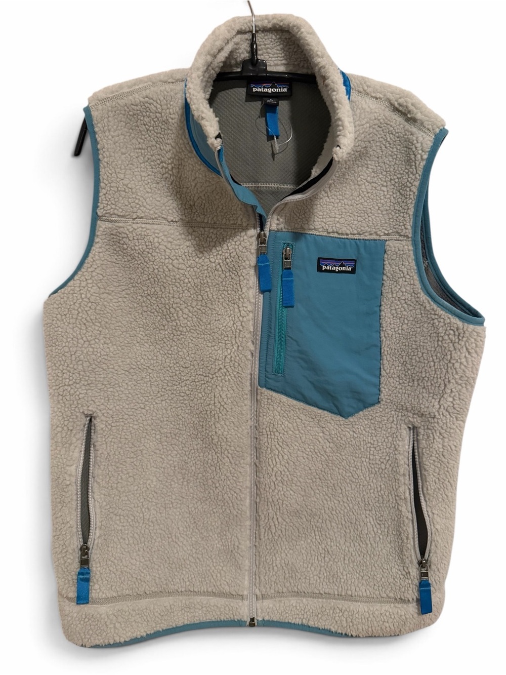 Patagonia Cream Fleece Vest with Blue Pocket - Retro-X
